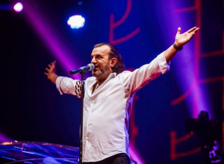 ACA LUKAS PRIPREMIO JOŠ JEDAN KONCERT Mrkonjić grad jedva čeka ovaj dan