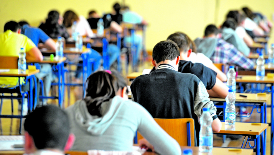 DRUGI DAN TESTA Osmaci nastavljaju polaganje probnog završnog ispita