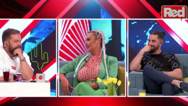 VEZA S LUKSOM JE BILA JE GLUMA Bivša zadrugarka šokirala izjavom, pa brutalno oplela po Saletu: Priglup je