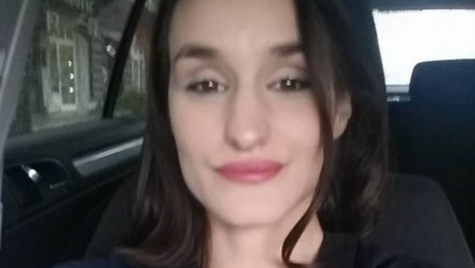 JE*OTE, NAUČI DA HODAŠ Ćerka Đorđa Balaševića progovorila o stravičnim komentarima na račun invaliditeta, urnisali su je, prošla kroz pakao