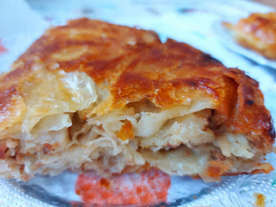 DORUČAK KOJI ĆETE OBOŽAVATI Evo kako da sami napravite burek sa mesom (VIDEO)