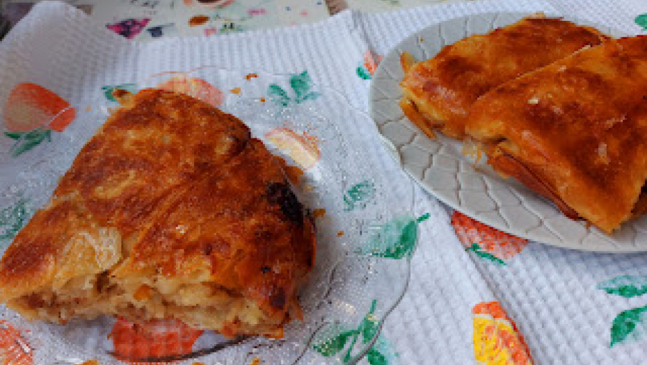 DORUČAK KOJI ĆETE OBOŽAVATI Evo kako da sami napravite burek sa mesom (VIDEO)