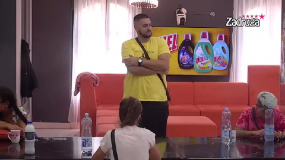 NE MOŽE DA IH SLUŠA Zadrugari opet opleli po Irmi, većina se slaže da je najposesivnija osoba