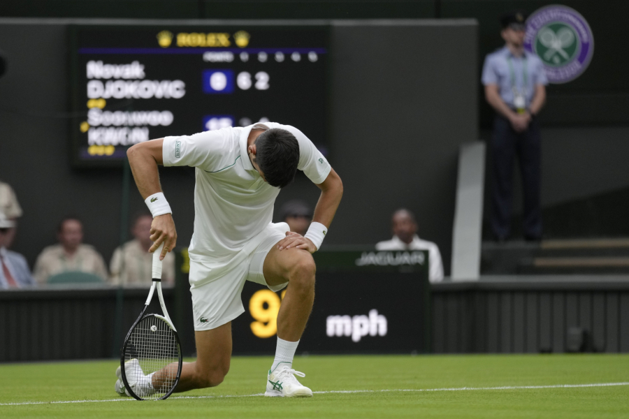 NOVAK SLAVIO UZ MNOGO OSCILACIJA Đoković 