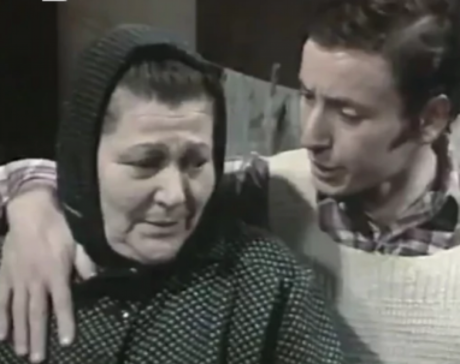 ŽIVELA JE U VELIKOM SIROMAŠTVU Ova legendarna srpska glumica je baka Nikole Đurička, gledali ste je u mnogim filmovima, a ni ne slutite o kome je reč