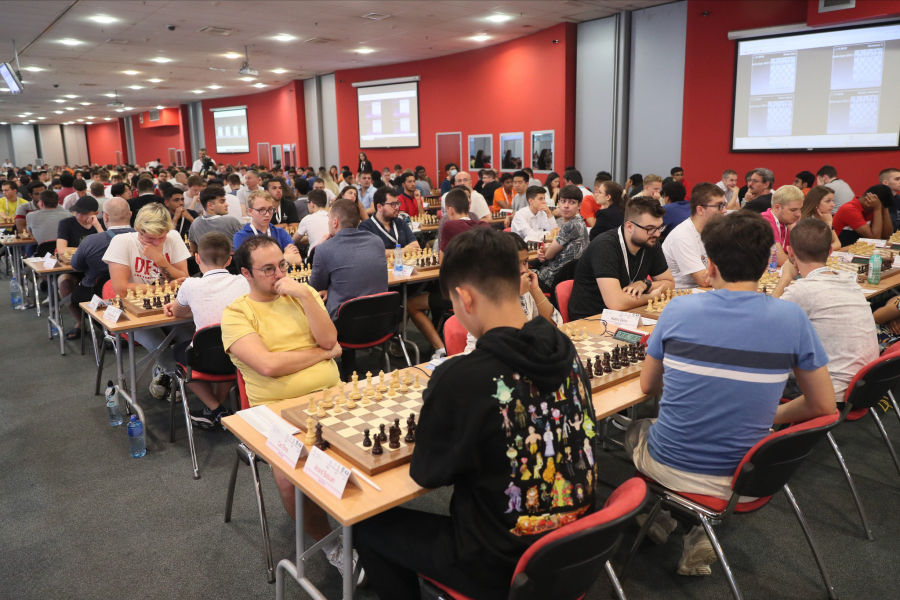 ŠAHOVSKA ELITA U NOVOM SADU Počeo Srbija open 2022 (VIDEO)