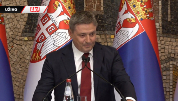 PREDSEDNIK VUČIĆ ODLIKOVAO PIKSIJA Selektor Srbije poručio: Želim da svi Srbi u Srbiji i van nje svaki Vidovdan dočekaju u većoj slobodi i miru (VIDEO)