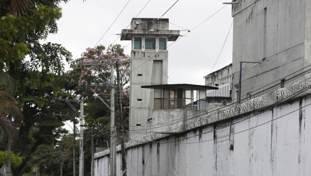 U PUCNJAVI STRADALO 11 OSOBA Sukob u meksičkom zatvoru između članova dva rivalska kartela