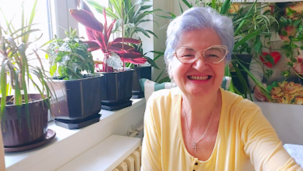 HRANLJIVA I IZDAŠNA Spremite letnju salatu na jednostavan način (VIDEO)