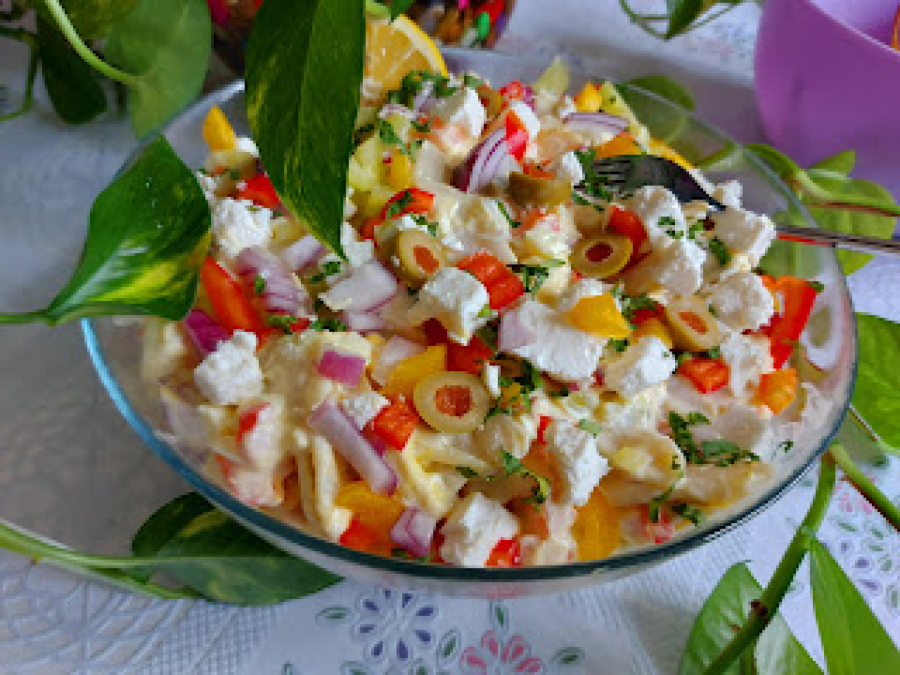 HRANLJIVA I IZDAŠNA Spremite letnju salatu na jednostavan način (VIDEO)