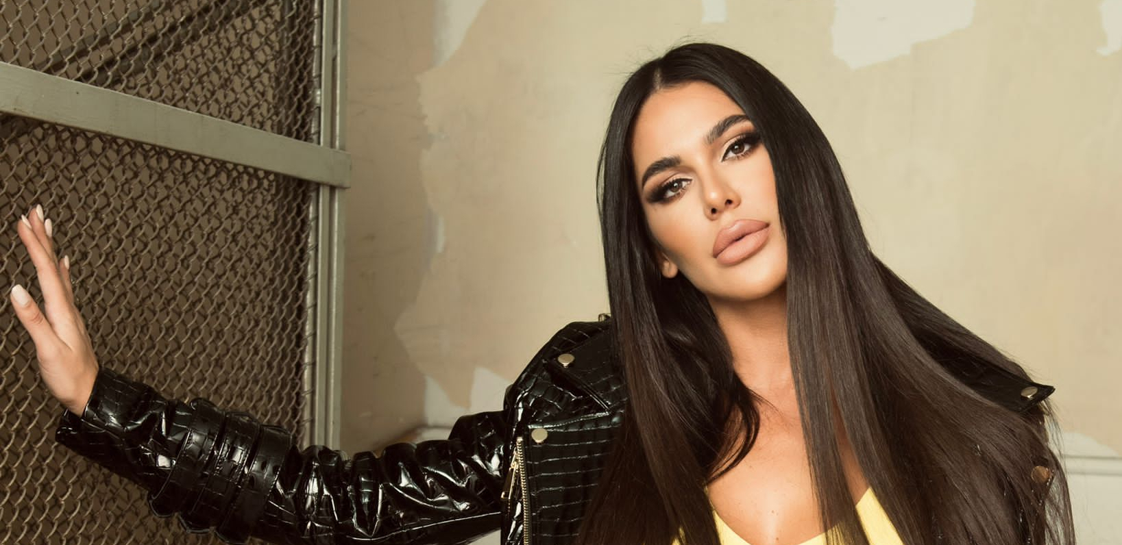 SAMO NJIH TRI JE MIA POZVALA NA SVADBU Na gala slavlje pristigle su i kolegnice, a mlada je otrkila zašto se odlučila  za odabrano društvo: To su pravi prijatelji i saradnici!