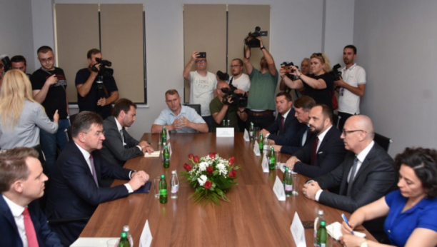 USPOSTAVLJANJE ZSO KLJUČNO ZA SRBE Poruka Srpske liste na sastanku sa Miroslavom Lajčakom (FOTO/VIDEO)