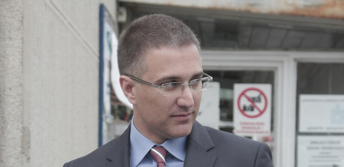 NEMA SE, MOŽE SE... MINISTAR ŽIVI KAO NAJVEĆI TAJKUN Javnost šokirana fotografijama raskošne vile Nebojše Stefanovića (FOTO)