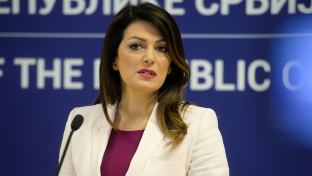 PRIMLJENO 100.000 PRIJAVA ZA VAUČERE, JUBILARNA U NIŠKOJ POŠTI  Interesovanje građana za odmor u Srbiji ne jenjava