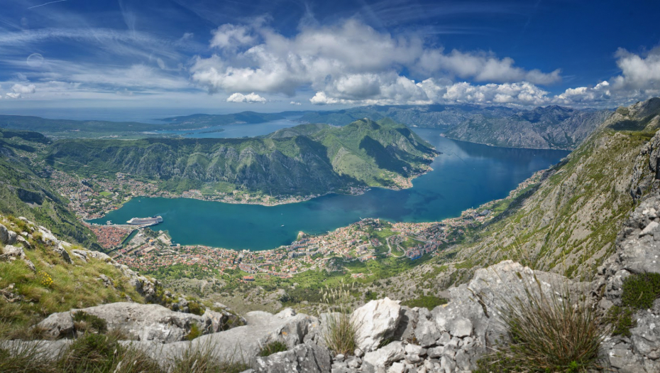 ELITA MUZIČKE SCENE REZERVISANA ZA TURISTE! Počeli muzički festivali zbog kojih bi trebalo posetiti Crnu Goru