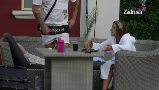 LETELO POSUĐE NA SVE STRANE Dalila i Car nastavljaju žestoki rat, ljubomora im pomutila umove, haos u Beloj kući se nastavlja