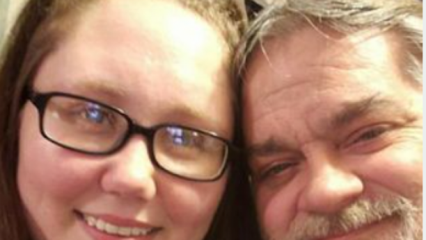 UDALA SAM SE ZA TATU SVOG BIVŠEG DEČKA Počeli smo da se viđamo dok sam još bila tinejdžerka