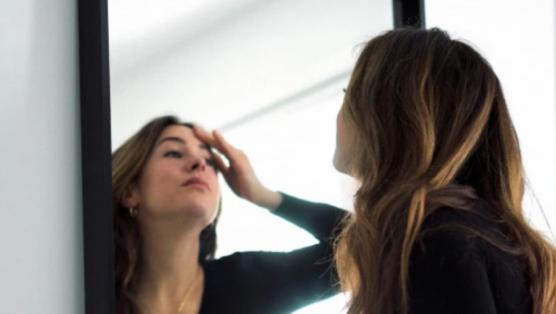 OPASNU BOLEST PREPOZNAJTE U OGLEDALU Male promene su znak, ako ih uočite, to može da vam spasi život