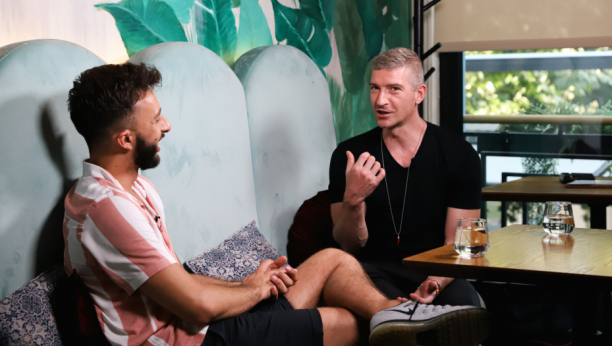 DVE GODINE SAM BIO VIKI Darko Tanasijević nikad iskrenije o depresiji kroz koju je prolazio i velikoj tajni koju je dugo skrivao (VIDEO)