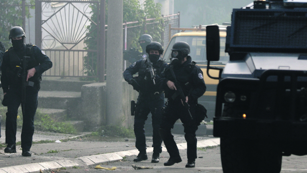 KURTIJEVA BANDITSKA POLICIJA ZATVORILA BRNJAK Blokirali sav saobraćaj u i iz AP Kosovo i Metohija
