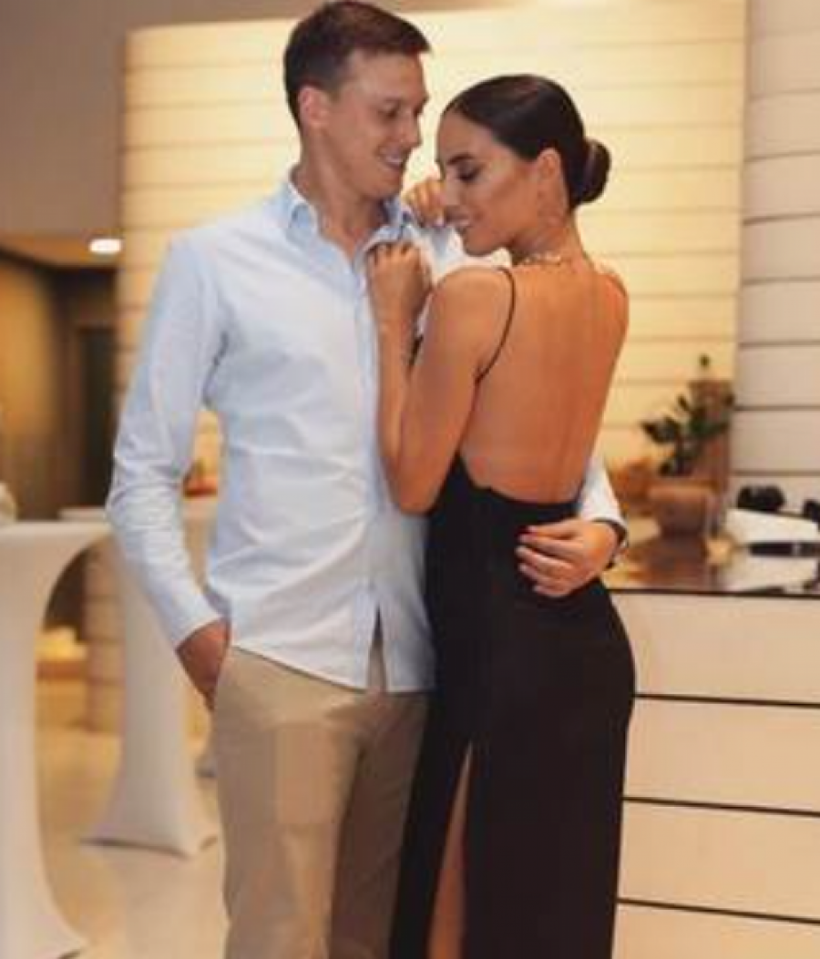 BIO JE UPORAN I OSVOJIO ME Marija Egelja o braku sa Aleksandrom i bebi, pa priznala da li je zahtevna trudnica