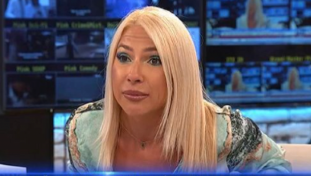 PRIMILA VIŠE POLNIH ORGANA, NEGO ŠTO JE NEKO POJEO SLADOLEDA Jovana Jeremić šokirala izjavom u emisiji. Ja sam ku*ka, a ne dama!