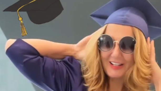 PONOSNA MAJKA Ćerka Vesne Dedić diplomirala, voditeljka se dirljivim rečima pohvalila na društvenim mrežama (VIDEO)