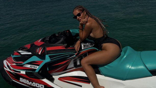 NE ŽELIM DA TROŠIM VREME SA NEKIM, NISAM KLINKA Teodora Džehverović progovorila o udaji i prinovi, pevačica otkrila i planove za budućnost