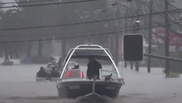 STRAVIČNO NEVREME POGODILO AUSTRALIJU Preti opasnost od poplava, naređena evakuacija više hiljada stanovnika Sidneja