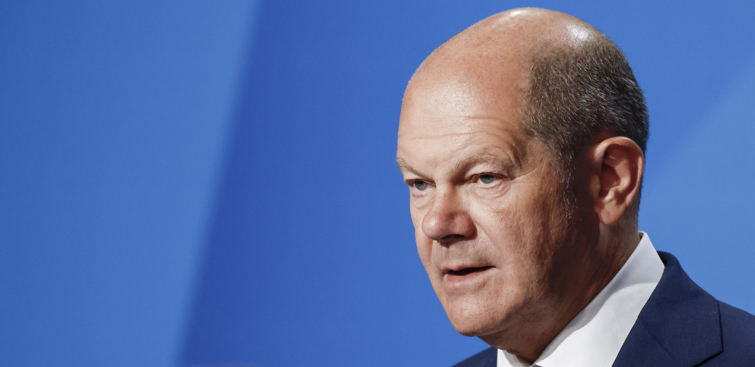 MAKRON NE ISKLJUČUJE SLANJE TENKOVA Šolc odmah dao odgovor