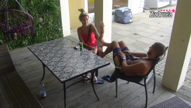 SIGURNO ĆE BABA DA ME ČEKA... Dejan emotivan, odbrojava svaki minut kad će ugledati svoju porodicu