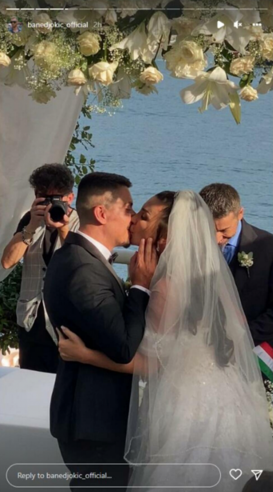 UDALA SE BIVŠA RIJALITI UČESNICA Izgovorila sudbonosno da, svadba održana na plaži u Italiji, a ovo su svi detalji