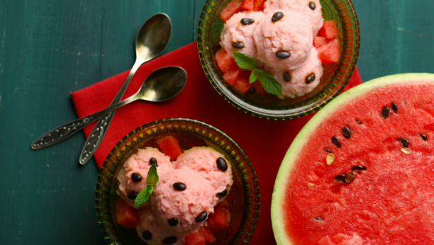 Rashladite se tokom vrelih dana: Sladoled od lubenice