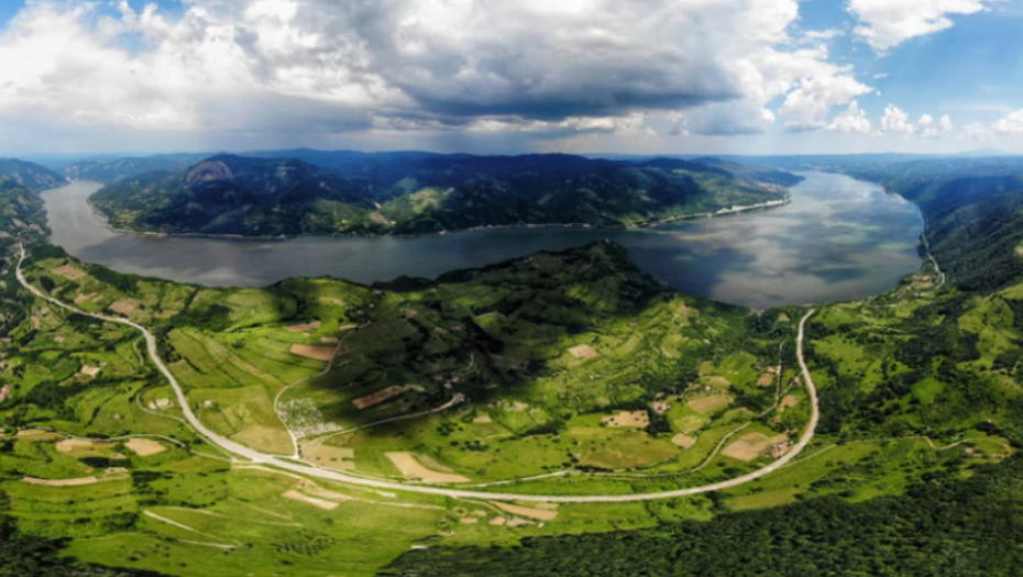 Želite da postanete turistički vodič ili pratioc? Ovo je prilika za vas!