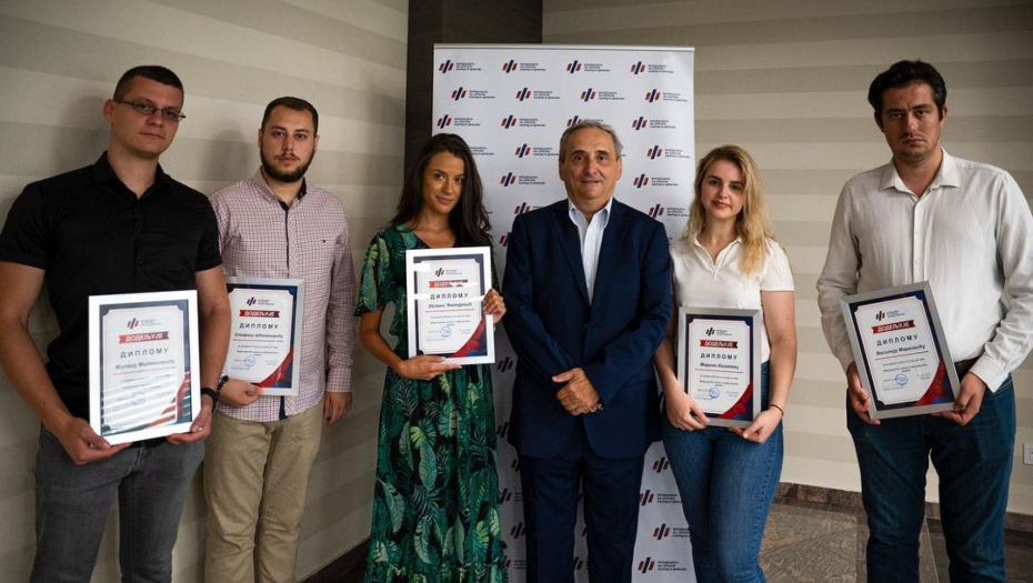 ZA NAJBOLJI ESEJ: Fondacija za srpski narod i državu dodelila Godišnje studentske nagrade za 2022.