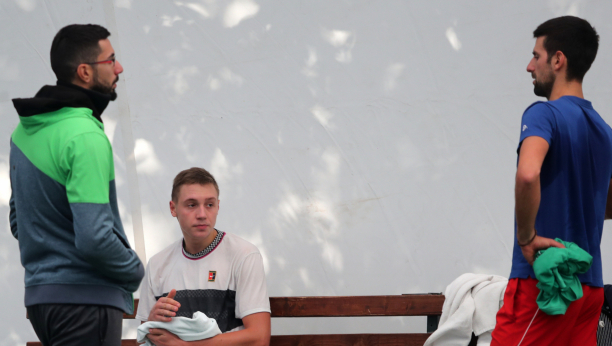 IMAM SAMO JEDAN USLOV! Novak Đoković pomaže Hamadu, daje svoj novac, a od mladog tenisera i njegovog oca je tražio OVO
