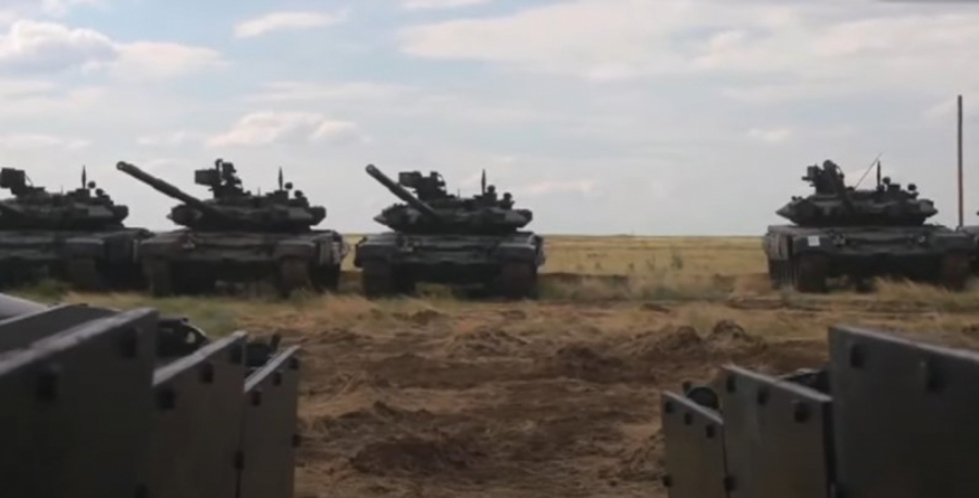 NEUNIŠTIVA I NEPOBEDIVA ZVER Neprijatelj nema šanse kada na njega naleti pakleni tenk T-90 (FOTO/VIDEO)