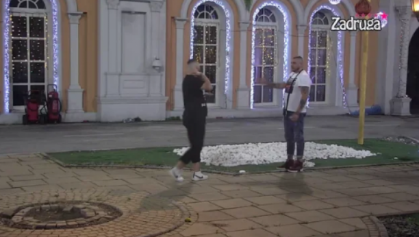 JE*EM JOJ DETE! Zola izgovorio skandalozne uvrede na Viktorijin račun, udario najniže moguće, Filip Car momentalno morao da reaguje