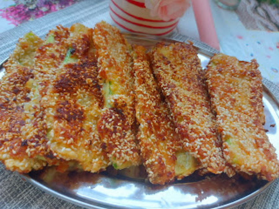 POMISLIĆETE DA JE NAJHRSKAVIJI ČIPS Spremite pohovane tikvice sa susamom (VIDEO)