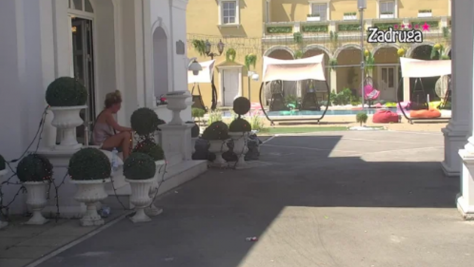 TRUBAČI U ZADRUZI! Nesvakidašnja situacija u rijalitiju, zadrugari ne znaju šta ih je snašlo, a Dalilina reakcija je tek hit (FOTO)