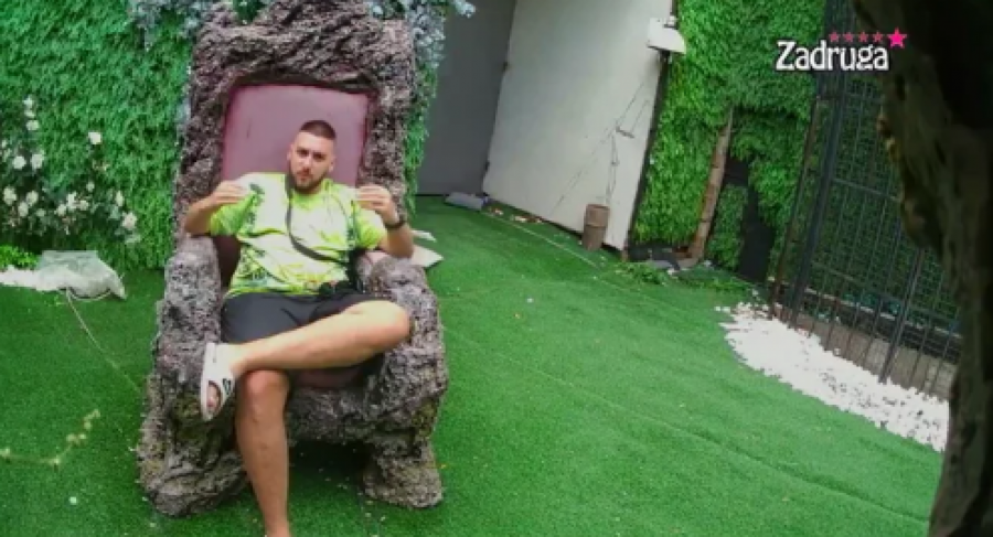 ZOLA DUGUJE MILJANI ČAK 186.000 € Bebica otkrio šok detalje, nastaće haos kad ga budu videli na kapiji