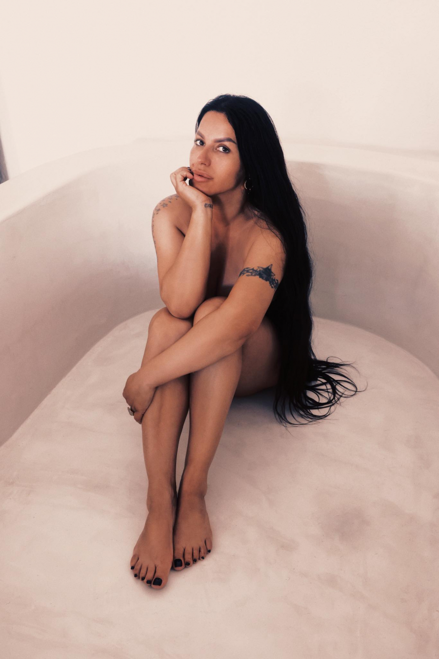 OVO JE BIO USLOV DA SE SKINE Seka Aleksić postala zaštitno lice poznatog kozmetičkog brenda