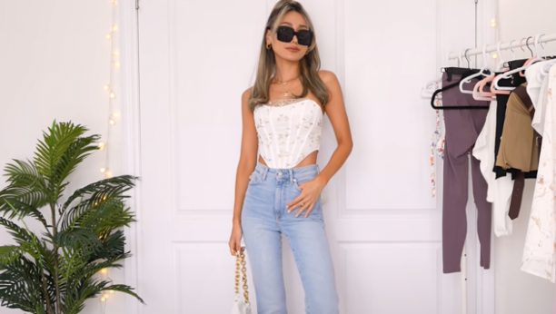 KORSETI SU HIT OVOG LETA Mi smo izabrali pet najlepših, a možete da ih kupite za manje 1.500 dinara!