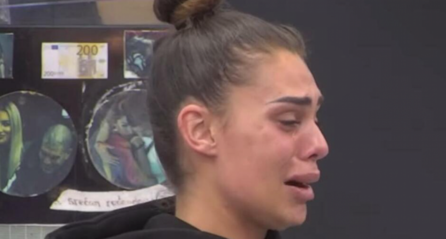 OCA SAM ISTERALA IZ KUĆE! Potresna ispovest Mine Vrbaški