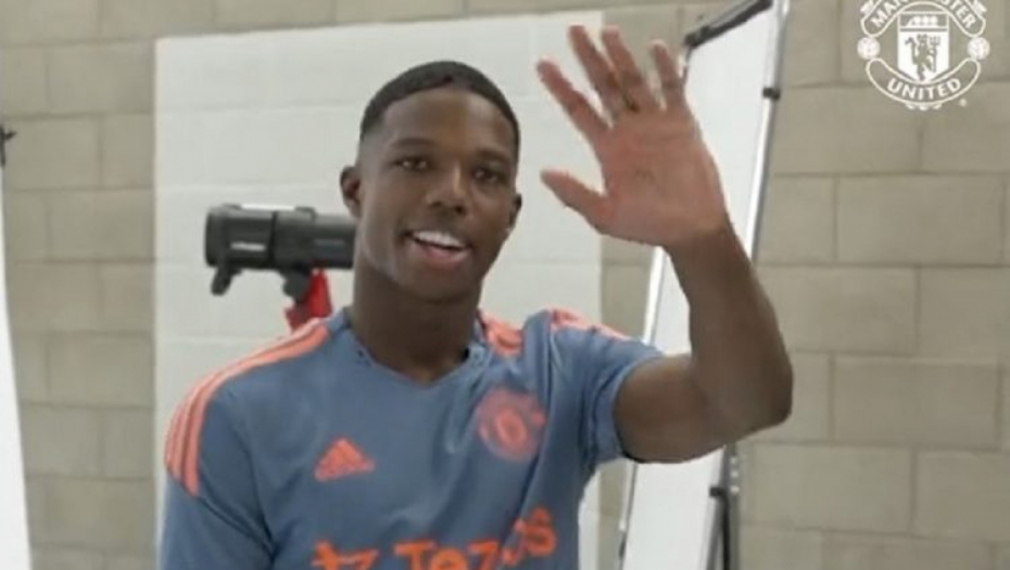 HOLANĐANIN ODUŠEVLJEN JUNAJTEDOM "Van Persi mi je mnogo pričao, Evra mi je idol"