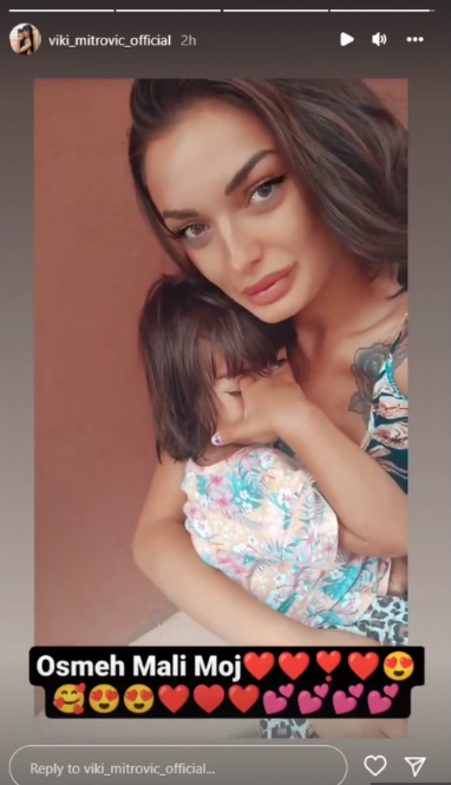 PRVO OGLAŠAVANJE NAKON IZBACIVANJA Viktorija Mitrović pokazala ćerkicu, zadrugarka emotivnom objavom sve oduševila (FOTO)
