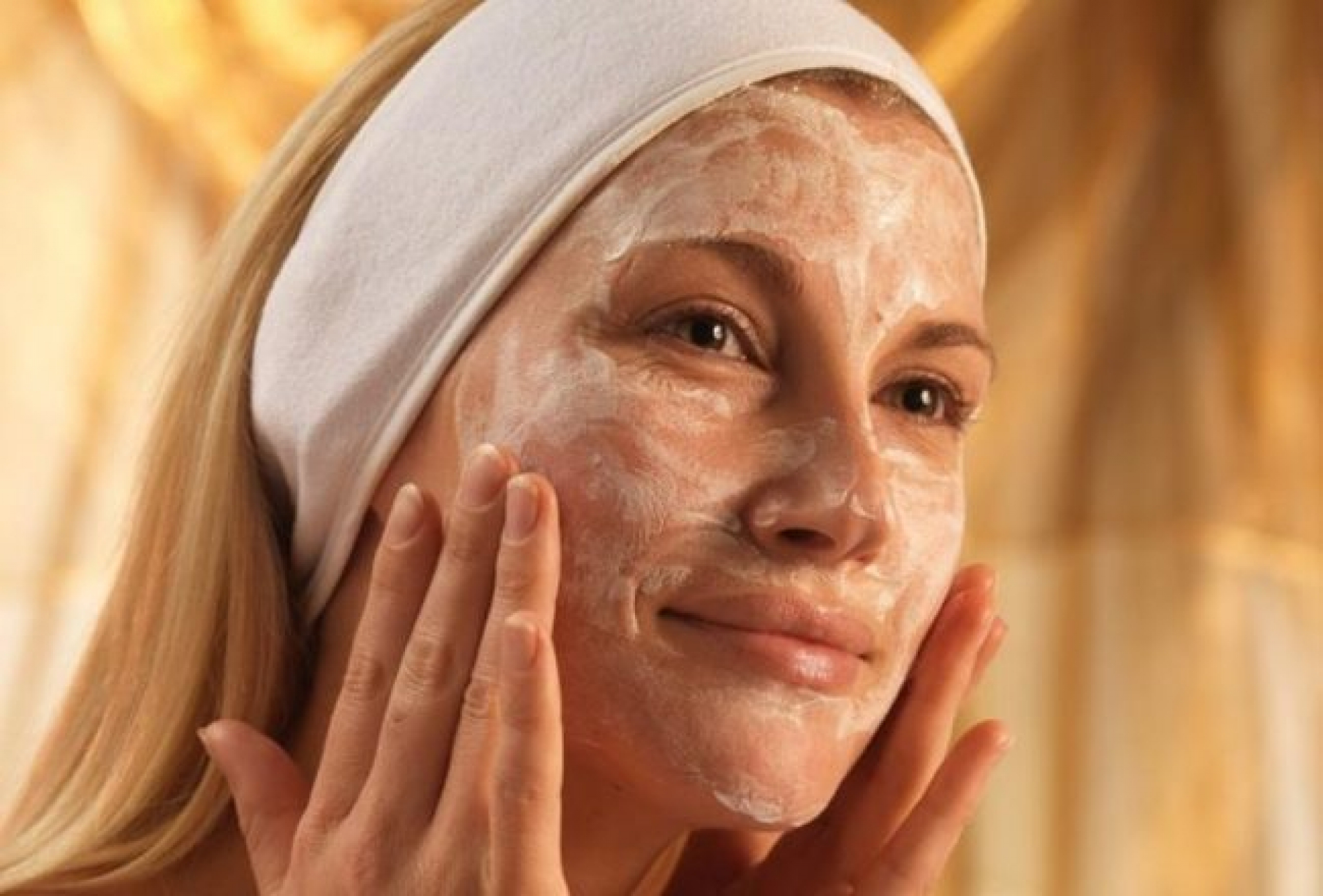 OD NJEGA ŽENSKE GRUDI RASTU KAO LUDE Čudotvorni napitak od koga mršavite, a kosa i koža se podmlađuju, evo kako se koristi