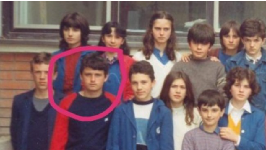 PREPOZNAJETE LI SRPSKOG POLITIČARA SA SLIKE? Objavio fotografije iz đačkog doba i raduje se okupljanju 