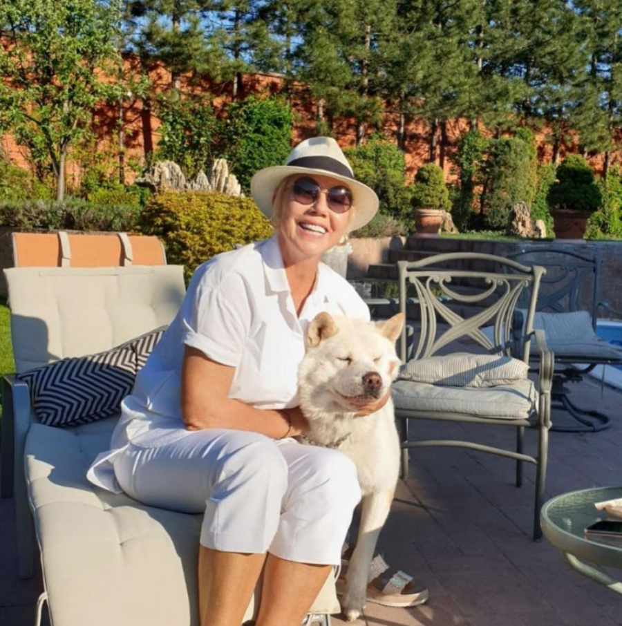 JAHTA OD 6.000.000 EVRA I KUĆA PORED MADONE Lepa Brena i Boba na ovo troše milione, a evo koliko je njihovo bogatstvo