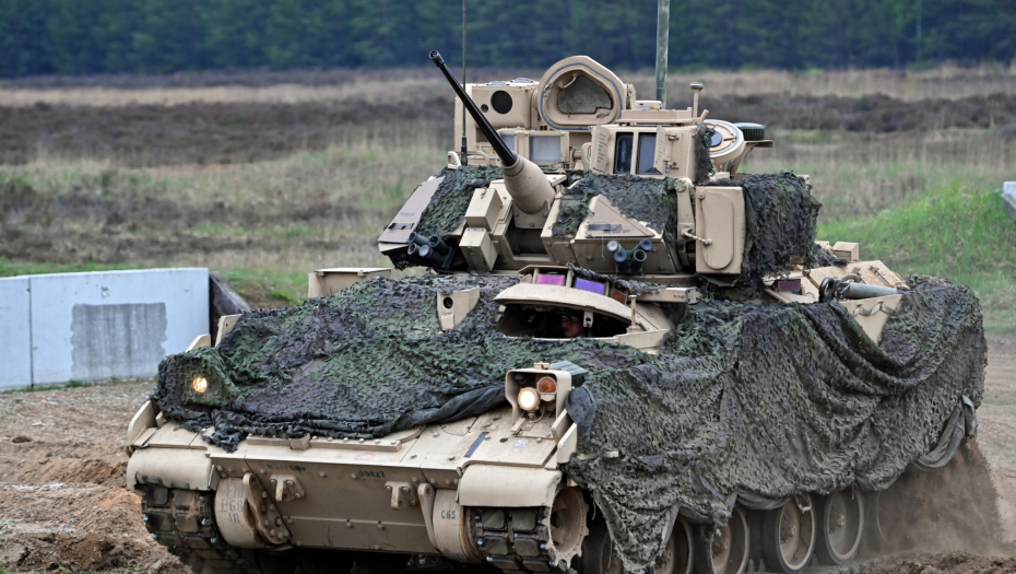 RUSKA ARMATA PROTIV AMERIČKOG ABRAMSA Najveći rivali među tenkovima opremljeni za sve vrste ratovanja, a koji je najjači? (FOTO/VIDEO)